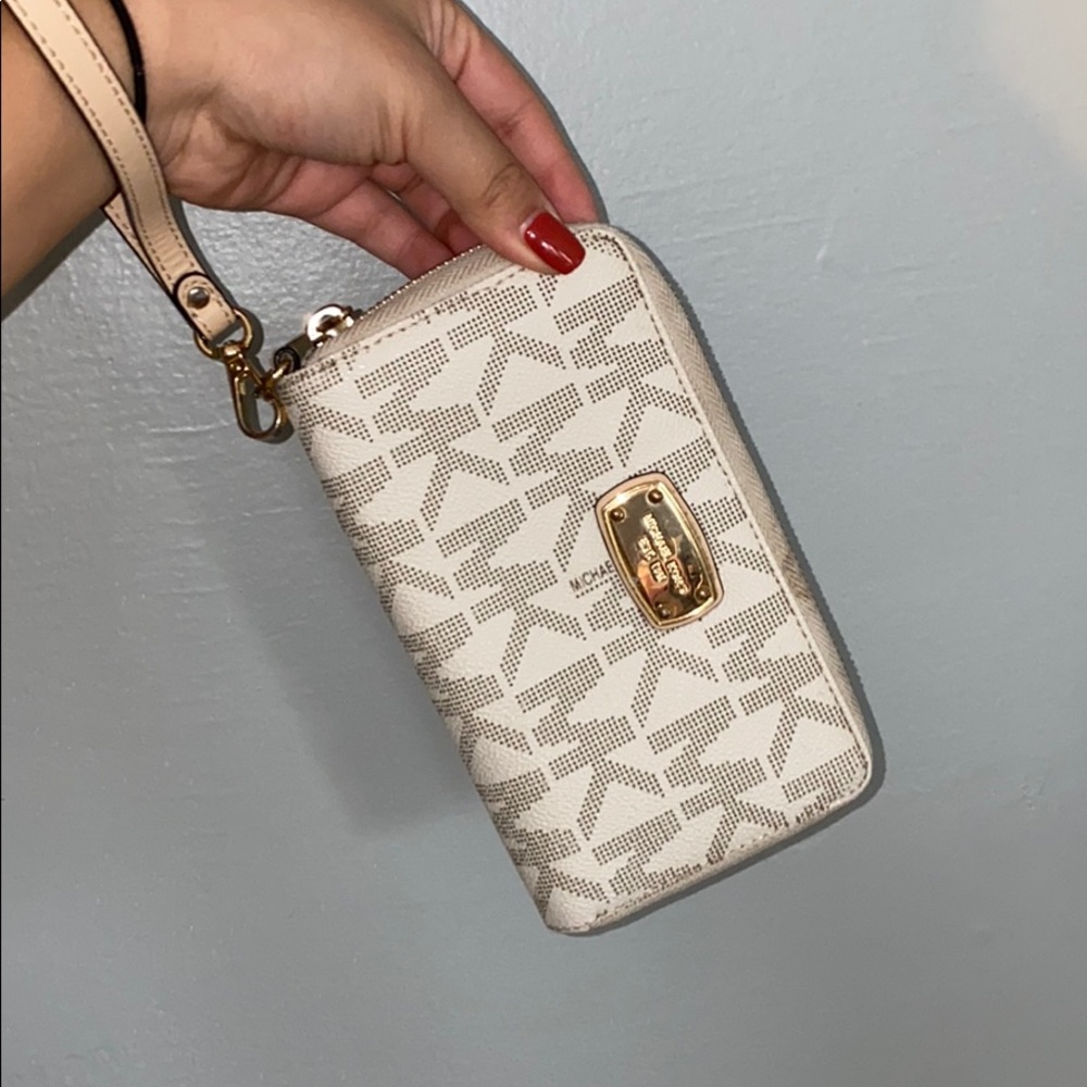 Wristlet/wallet